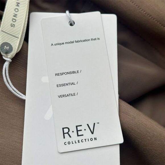 NWT 7 Diamonds Women's Skort Medium Taupe Brown Short Casual Solid - Picture 8 of 10